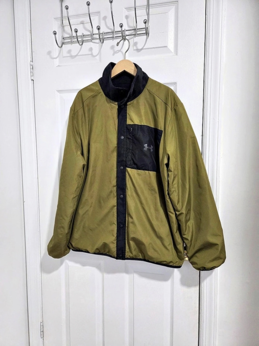 Under Armour Project Rock Q2 Woven Layer Jacket Green & Black Large